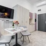 Magic Romantic, Kiraly Street Escape For Two By Nw