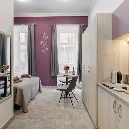 Magic Romantic, Király Street Escape For Two By Nw * Budapeste