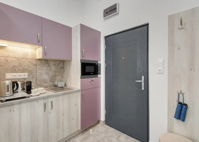 Magic Romantic, Király Street Escape For Two By Nw